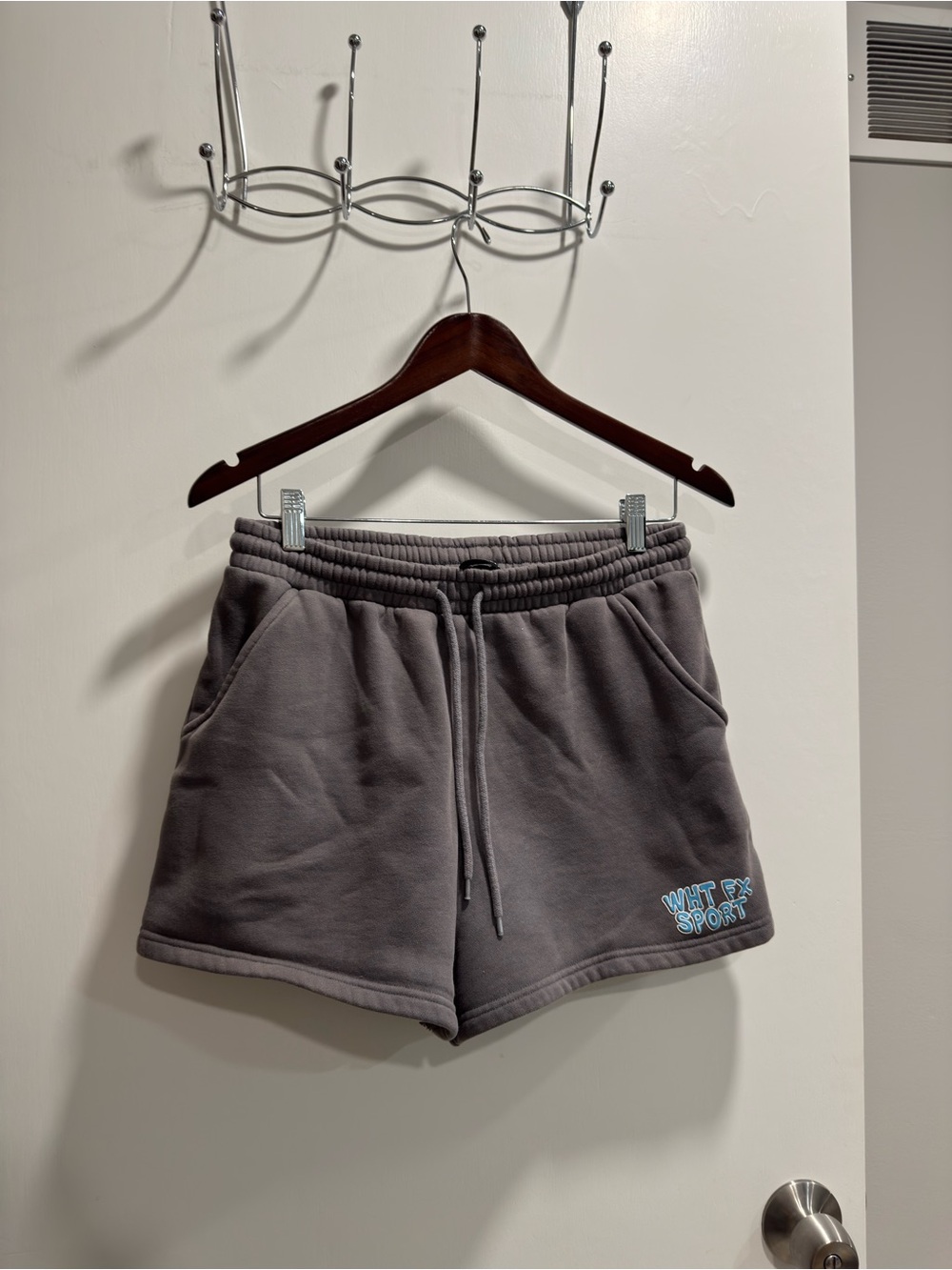 White Fox Boutique WHT FX Sport Sweat Shorts Gray Charcoal Sz M
